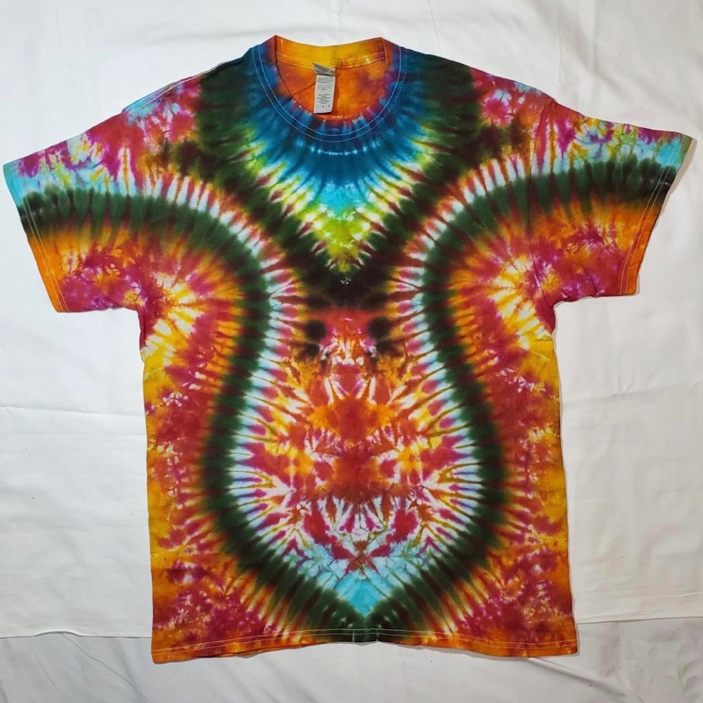 New large unisex tie dye shirt